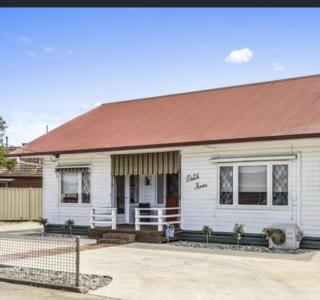 The Dutch House - Shepparton - 0