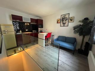 Petit Dupleix atypique Porte Maillot F3 - Parijs - 0