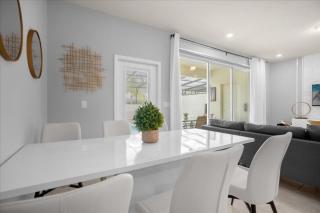 5 Bedrooms 4 Bathrooms Solterra 7432 Ol - 6