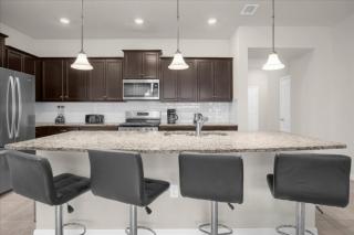 5 Bedrooms 4 Bathrooms Solterra 7432 Ol - 4