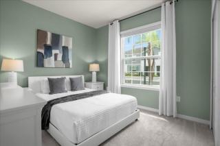 5 Bedrooms 4 Bathrooms Solterra 7432 Ol - 3