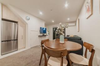 2BR Stay in the City Free Wi-Fi - Gloucester - Christchurch - 3