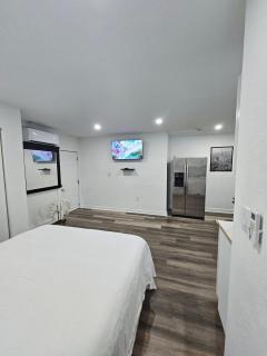 Beautiful studio with private backyard - 7
