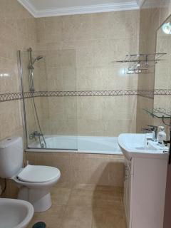 Live the Beach Life, Duplex Apartment with Beach Views Just 3 Minutes from the Ocean - 1