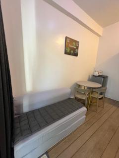 San Jose del monte Bulacan gumaok with aircon unit 1 - 1