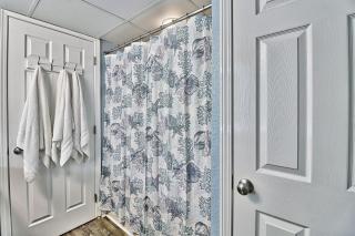 Beach Cove Resort Unit 1622 Top Floor Sleeps 5 Oceanfront - North Myrtle Beach - 2