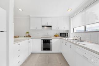 Le Court 4 Noosa - Stylish apartment, walk to beach and shops - 3