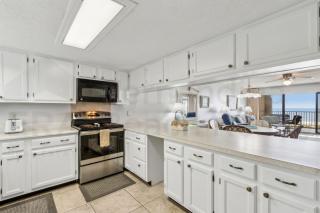 Atlantis Oceanview Condo - 5