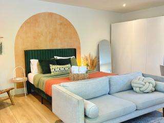 Modern & Cozy Guesthouse at the Heart of West LA - Los Angeles - 0