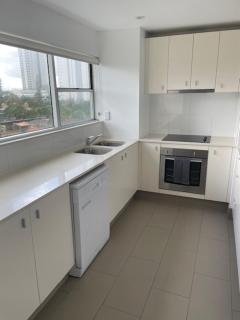 2 Bdrm 2 Bthrm Beachfront apartment Surfers Paradise - Gold Coast - 1