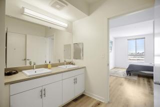 Elegant 2BR Downtown Los Angeles Arts District Apartment - Los Angeles - 3