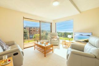Promenade 9, 8 Intrepid Cl - spectacular water views, air conditioning - Nelson Bay - 7