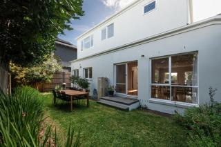 Simply Hampton - Melbourne - 3