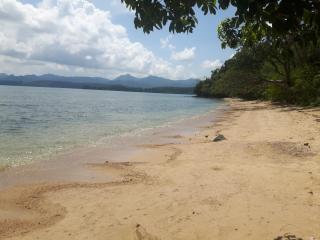 Bebeladan ARA'S Lodging House Beachfront - El Nido - 1