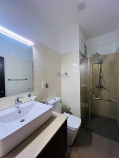 Ocean Breeze Negombo- TidesEnd Luxury Beach Apartments - Negombo - 4