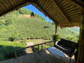 A Tea Hillside Bungalow - - 9
