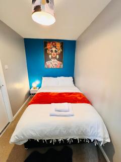 Pristine 2B Guest house near Luton Airport, L&D Hospital, Whipsnade Zoo & Leagrave Train Stn, Contractors - Luton - 6