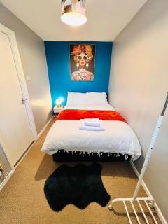 Pristine 2B Guest house near Luton Airport, L&D Hospital, Whipsnade Zoo & Leagrave Train Stn, Contractors - Luton - 7
