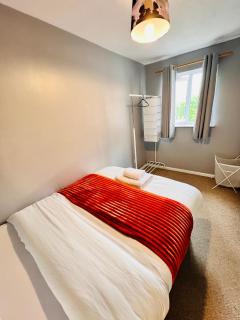 Pristine 2B Guest house near Luton Airport, L&D Hospital, Whipsnade Zoo & Leagrave Train Stn, Contractors - Luton - 8