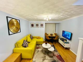 Pristine 2B Guest house near Luton Airport, L&D Hospital, Whipsnade Zoo & Leagrave Train Stn, Contractors - Luton - 9