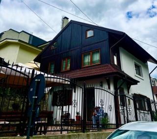La Nuti - Sinaia - 0