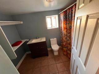 Secluded Downtown 3 Bedroom Home - 2