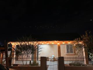 Secluded Downtown 3 Bedroom Home - Phoenix - 9