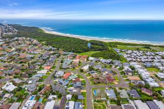 Caves Beach House by Coast Hosting - 8