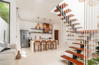 Cozy and Unique Villa with Spacious living room and Pool - Kerobokan - 2
