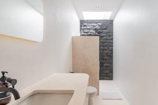 Cozy and Unique Villa with Spacious living room and Pool - Kerobokan - 1