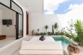 Cozy and Unique Villa with Spacious living room and Pool - Kerobokan - 4