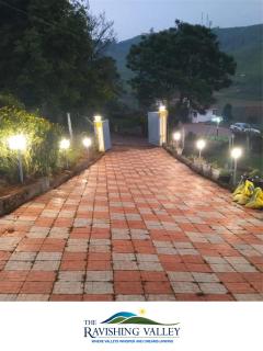 The Ravishing Valley - Ketti - 3