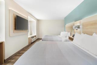 Quality Inn & Suites - 7