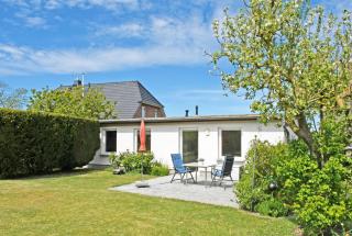 4 - Sterne Ferienhaus Am Brink mit Gartenter und Meerblick - Gager - 0