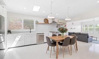 Sea Breeze by Coast Hosting - Wamberal - 8