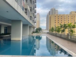 Cozy Place in 8 Adriatico Ermita Near US Embassy, SLMEC - Manila - 6