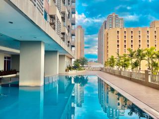 Cozy Place in 8 Adriatico Ermita Near US Embassy, SLMEC - Manila - 0