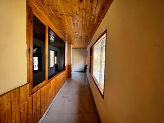 Parikar Lodge - - 5