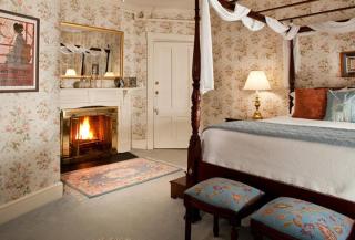 Brook Farm Inn - 9