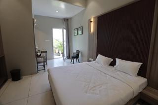 Vaishnav Hotel - Latur - 1