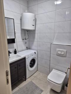 Apartments 402 - Bar - 1