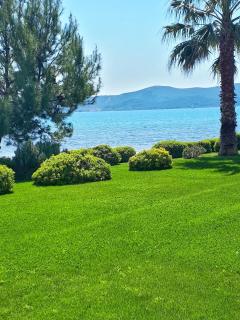 Luxury apartment with sea wiew, next to the beach - 2