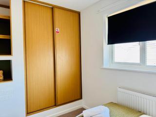 2 Bed House, Sleeps 6, Dog Friendly, Close to A14 M11, with Garden & Parking LONG STAY WORK CONTRACTOR LEISURE, JADE - Cambridge - 1