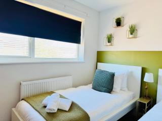 2 Bed House, Sleeps 6, Dog Friendly, Close to A14 M11, with Garden & Parking LONG STAY WORK CONTRACTOR LEISURE, JADE - Cambridge - 3