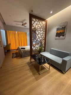 Tranquil Luxe Stays - perfect city view - Ghaziabad - 1