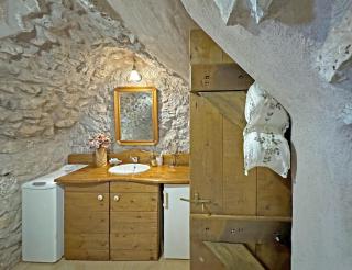 Lina's Art and Stone Studio - Verga Kalamata - 3