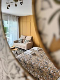 Studio La Petite Oasis- Idéal couple - calme - balcon sud - lumineux - 10min du centre & plage - proche Centre Juno Beach - wifi - Courseulles-sur-Mer - 7