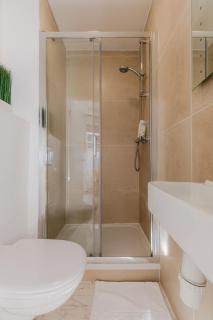 Regents Street's Superb Studios! - Londra - 8