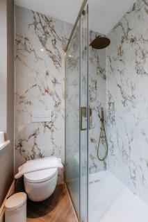 Regents Street's Superb Studios! - Londra - 4