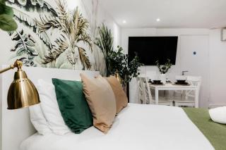 Regents Street's Superb Studios! - Londra - 6